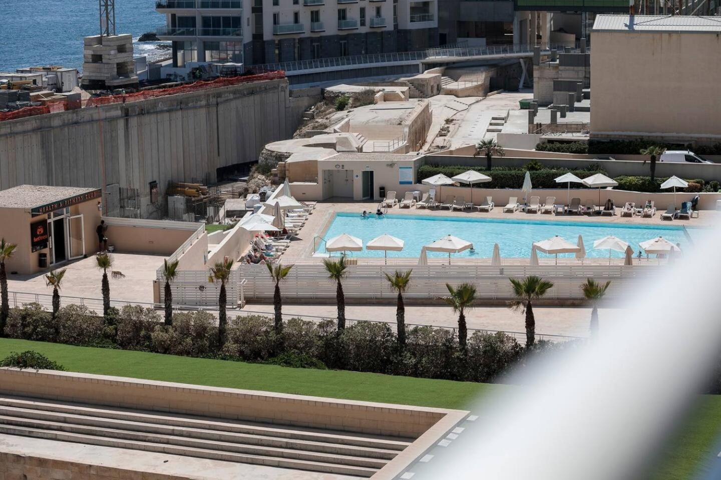 Fort Cambridge Apartments By Homely Sliema Bagian luar foto