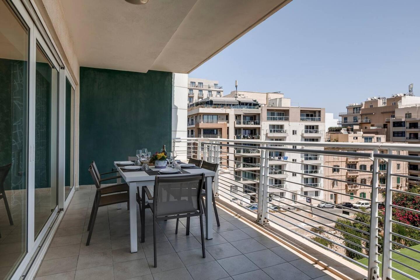 Fort Cambridge Apartments By Homely Sliema Bagian luar foto