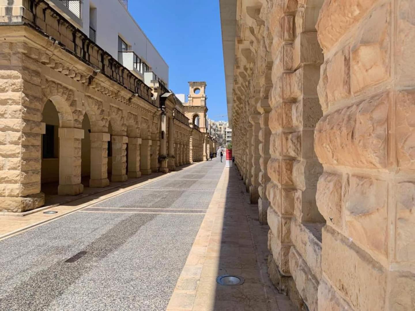 Fort Cambridge Apartments By Homely Sliema Bagian luar foto