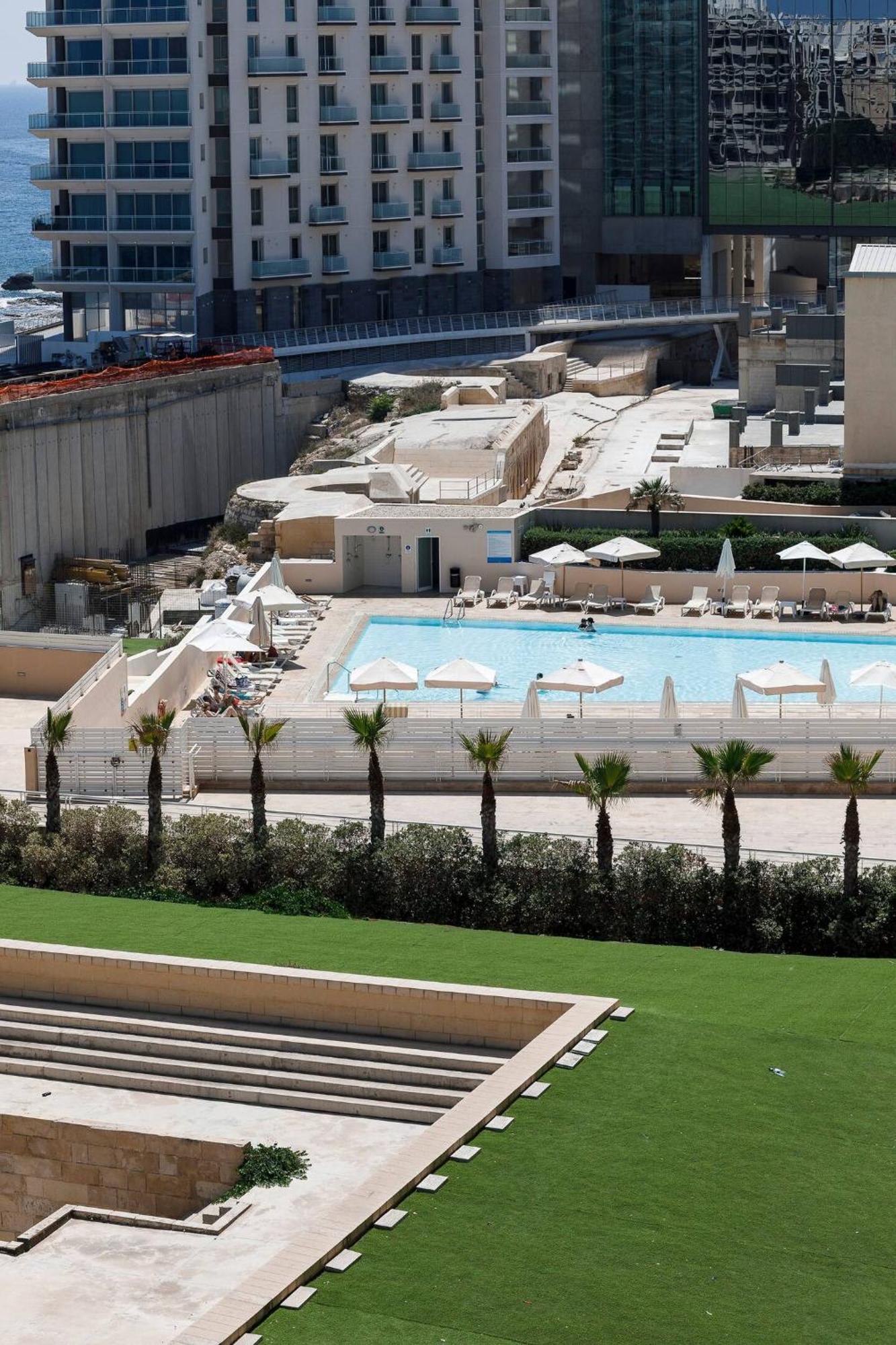 Fort Cambridge Apartments By Homely Sliema Bagian luar foto