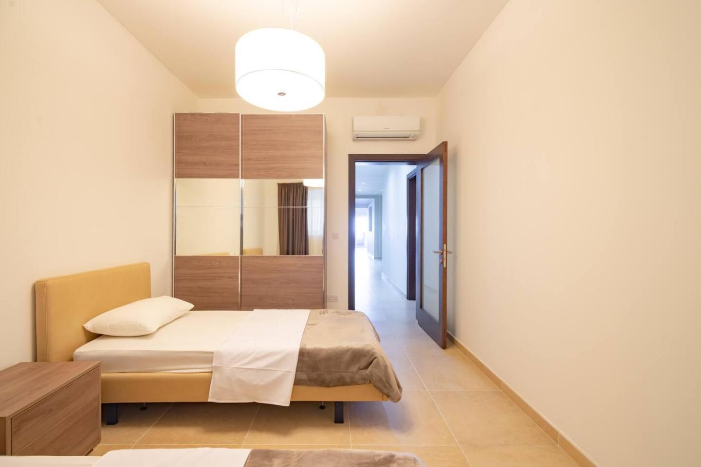 Fort Cambridge Apartments By Homely Sliema Bagian luar foto