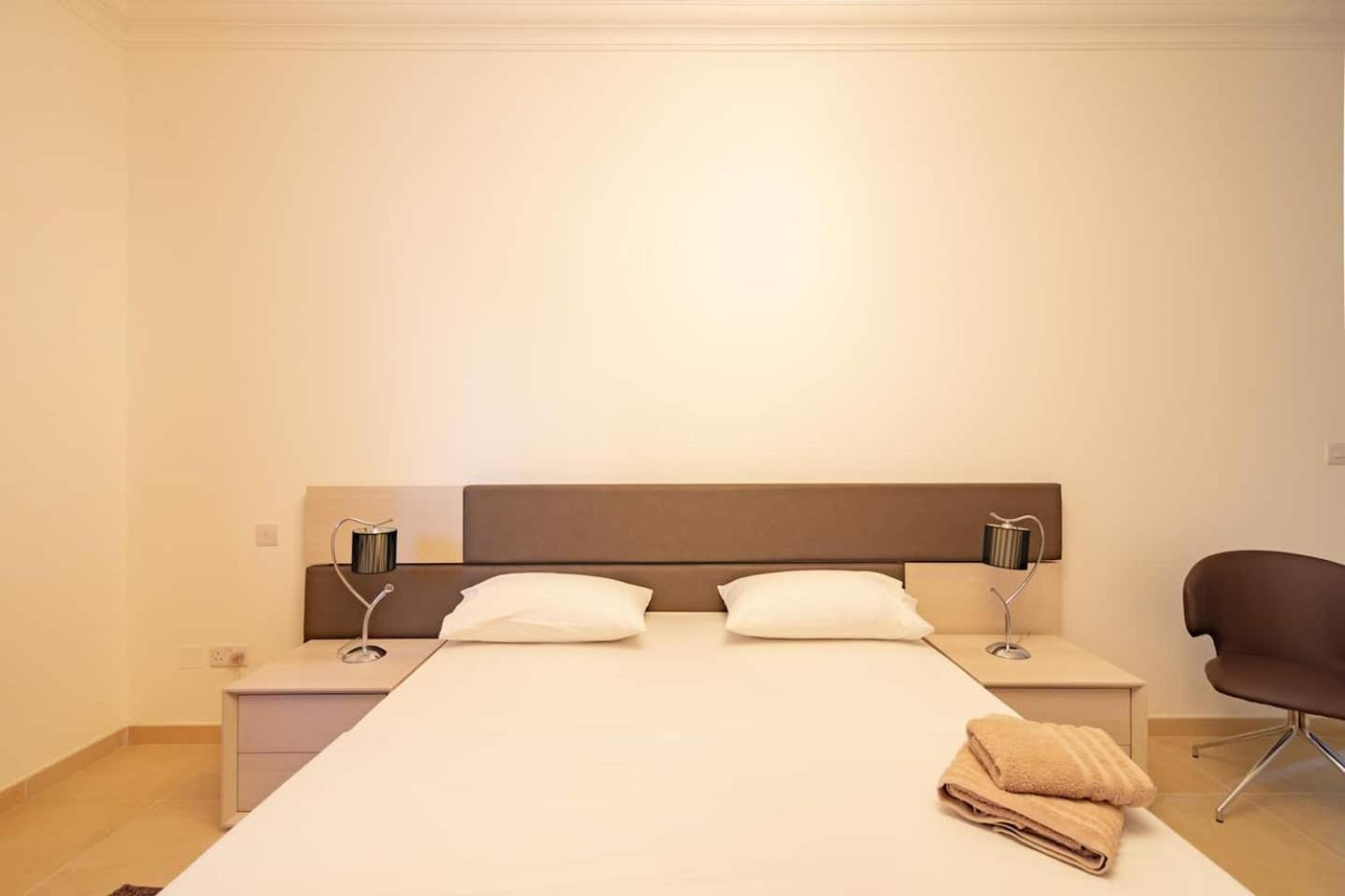 Fort Cambridge Apartments By Homely Sliema Bagian luar foto